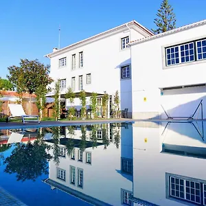 art-4-you-carcavelos-suites.hotels-lisbon-portugal.com/